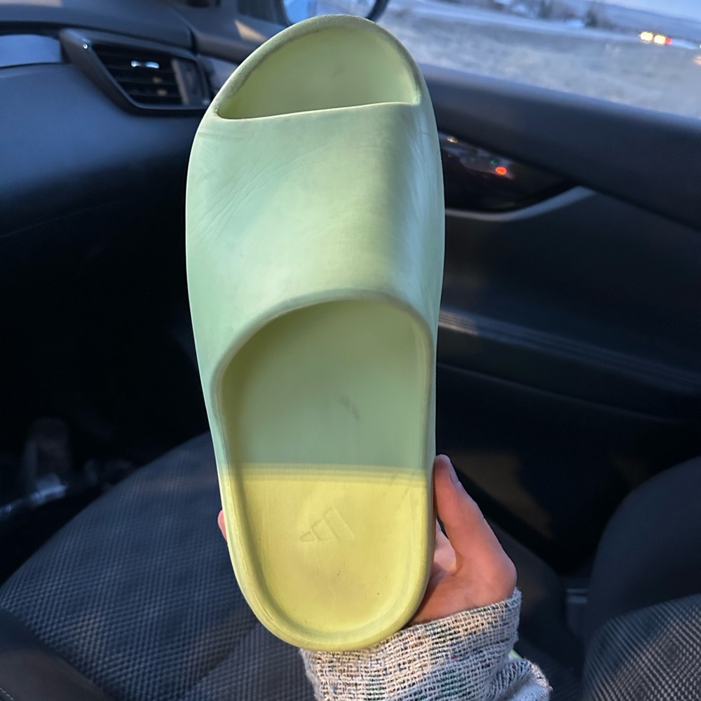 Yeezy Slide